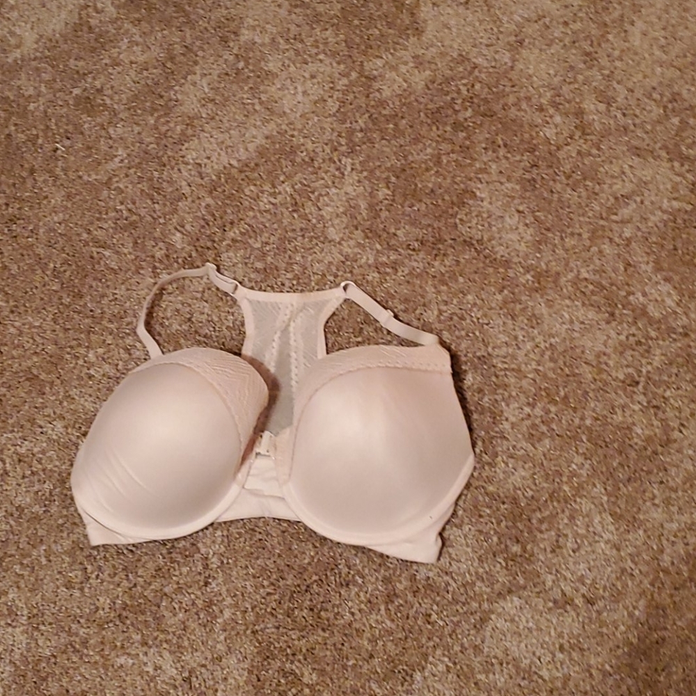 Victoria Secret size 36DDD bra